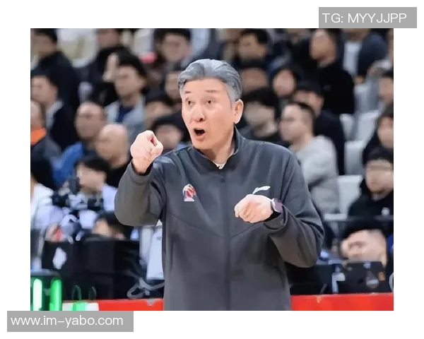 深圳篮球队教练组重组周鹏重返球员阵容郑永刚担任助教顾全球员兼任助教